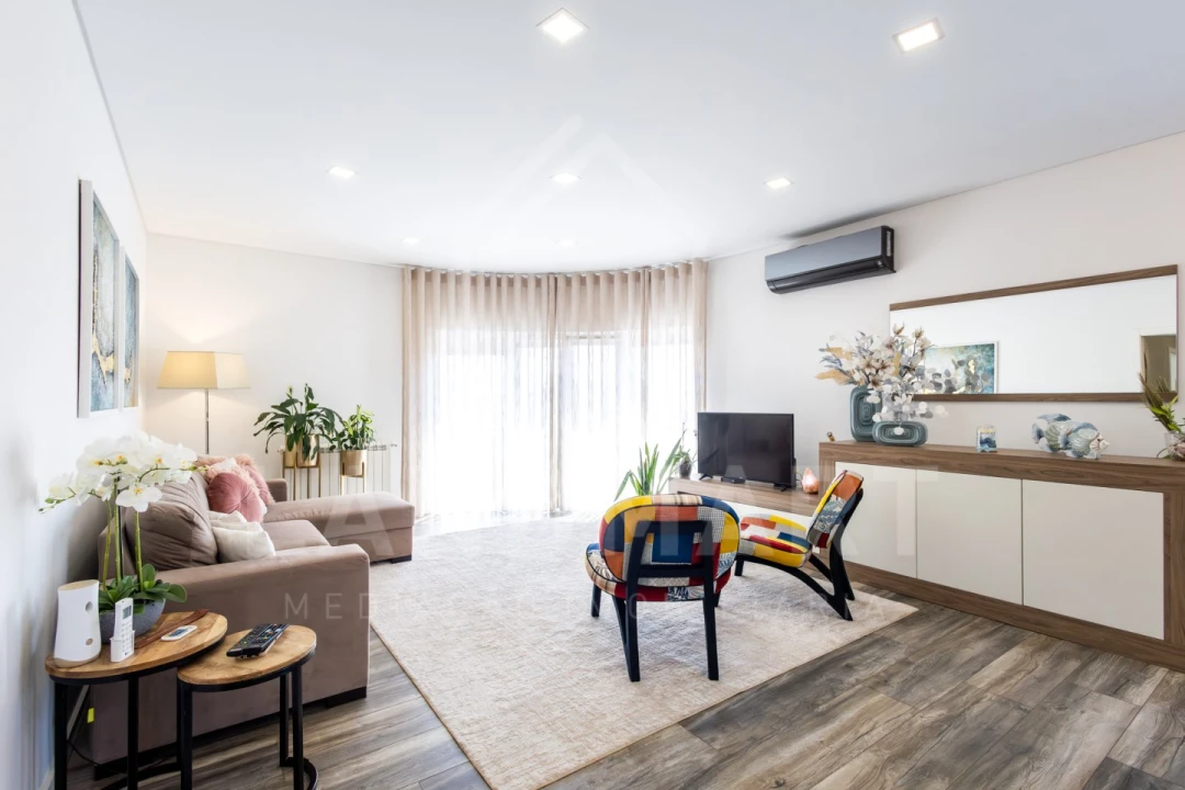 Apartamento T3 para Venda em Turquel Foto 3
