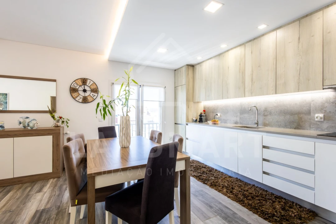Apartamento T3 para Venda em Turquel Foto 5