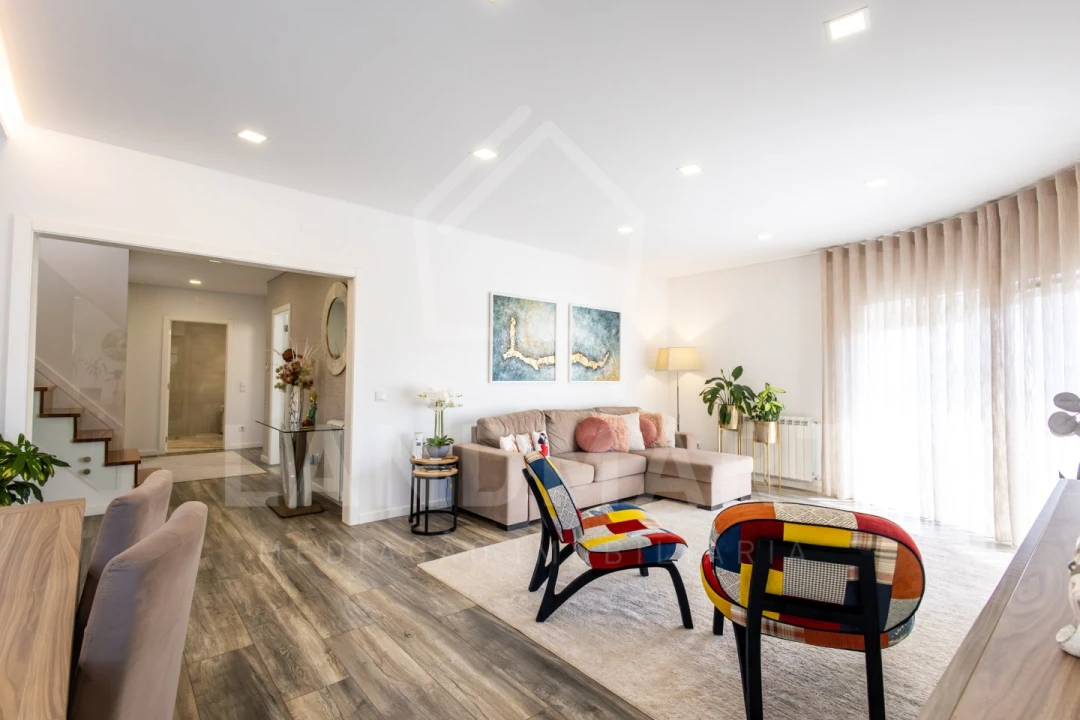 Apartamento T3 para Venda em Turquel Foto 12