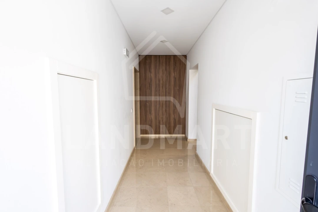 Apartamento T3 para Venda em Turquel Foto 19