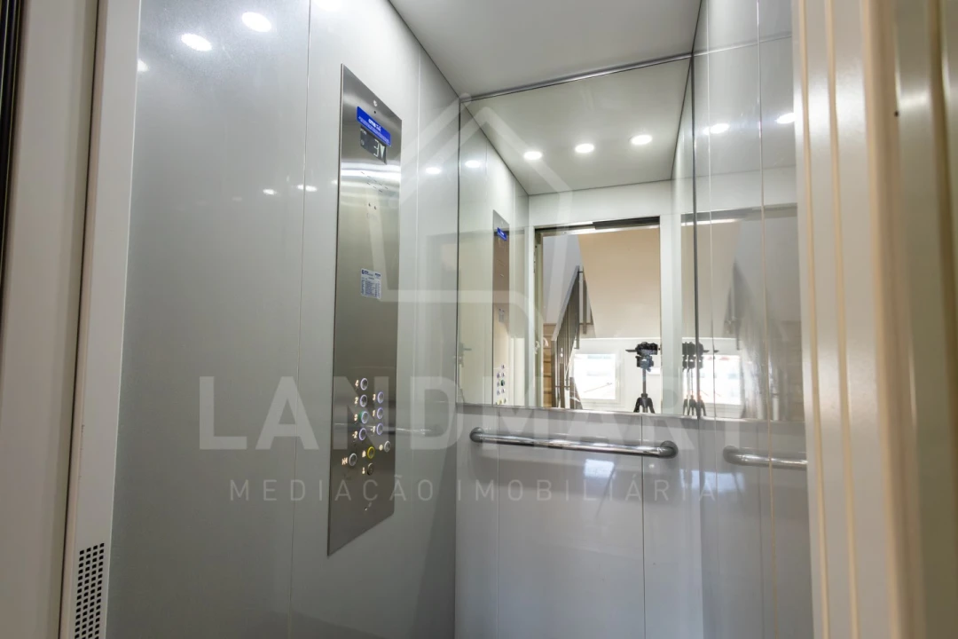Apartamento T3 para Venda em Turquel Foto 24
