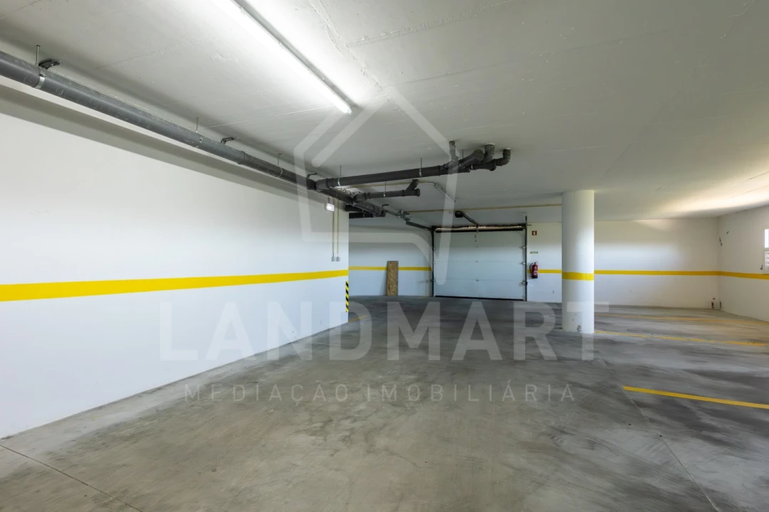 Apartamento T3 para Venda em Turquel Foto 27