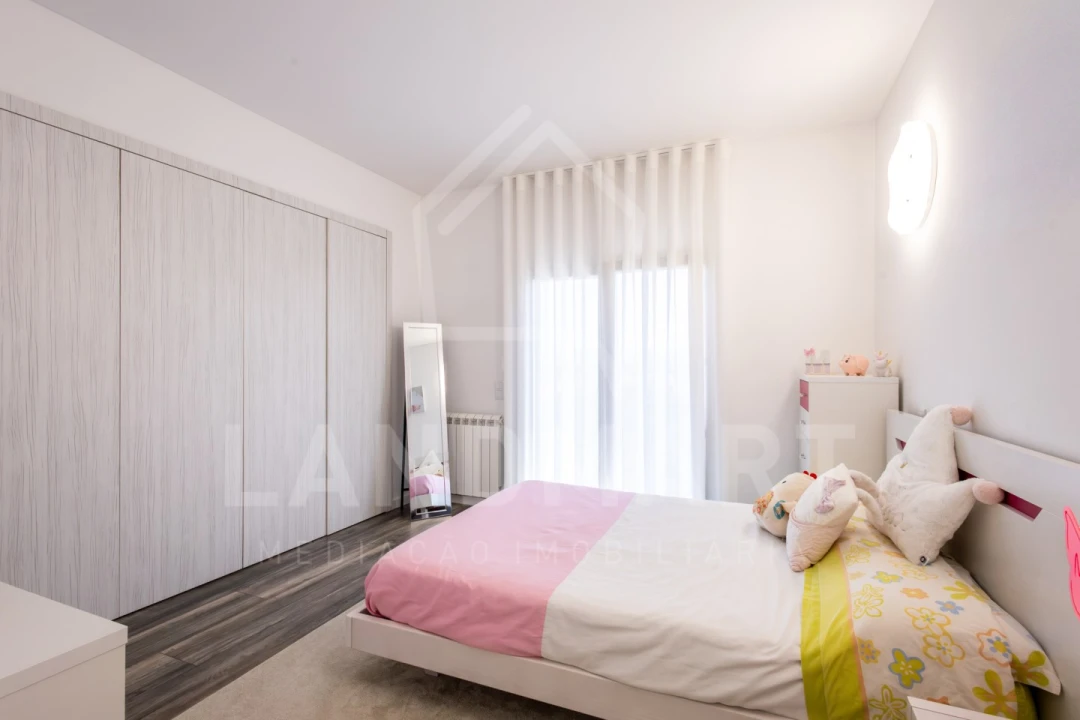 Apartamento T3 para Venda em Turquel Foto 33