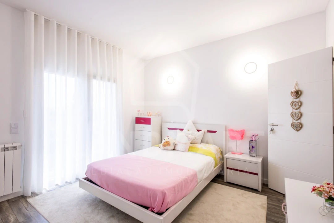 Apartamento T3 para Venda em Turquel Foto 34