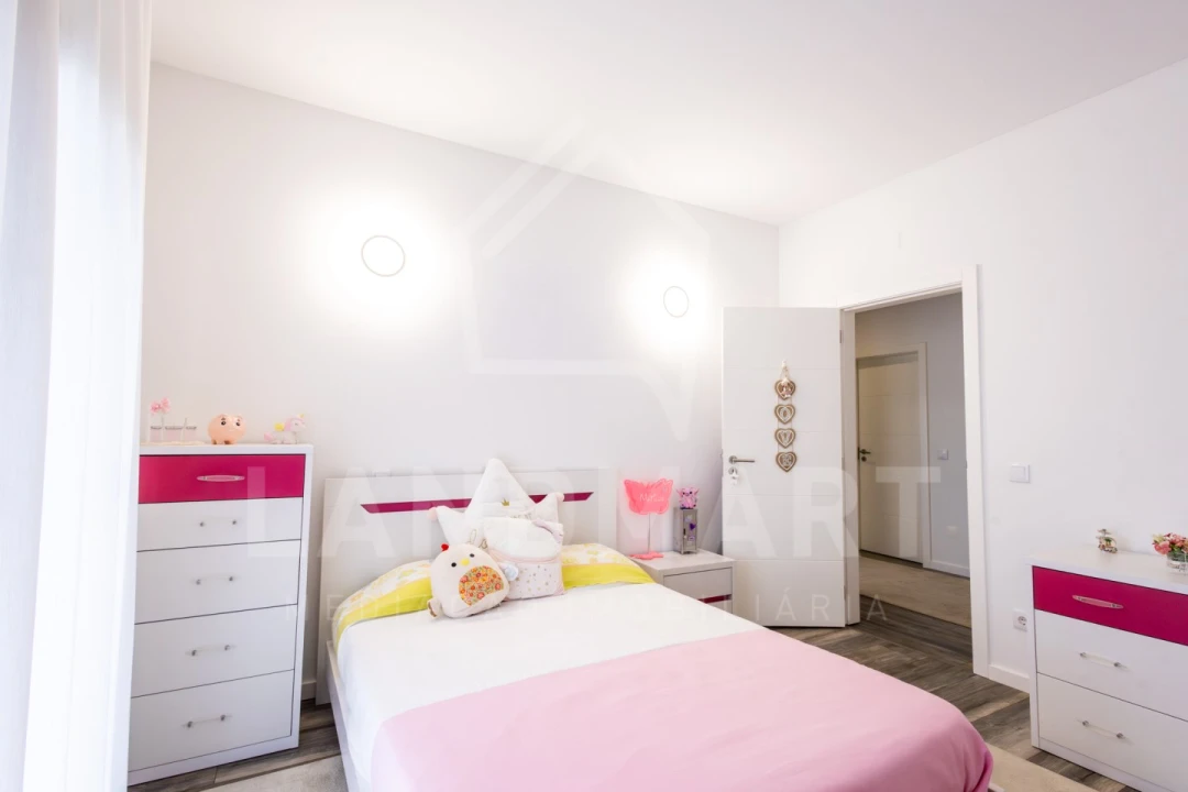 Apartamento T3 para Venda em Turquel Foto 36