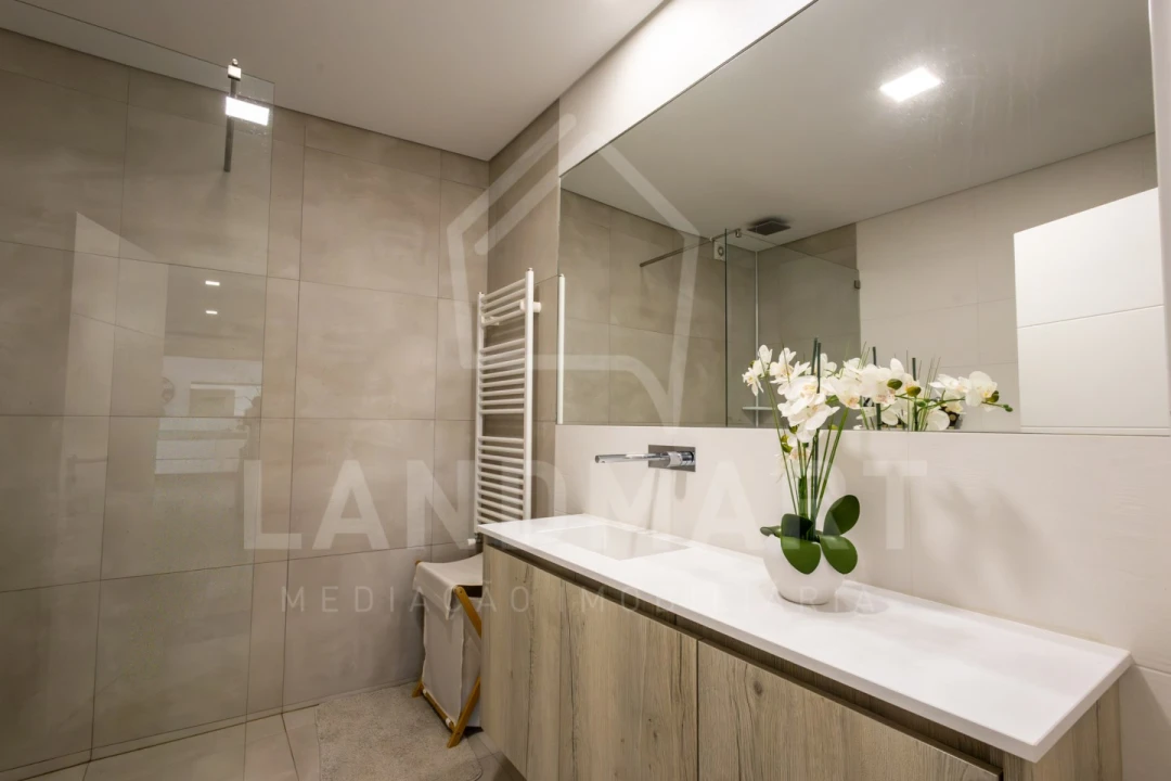 Apartamento T3 para Venda em Turquel Foto 39