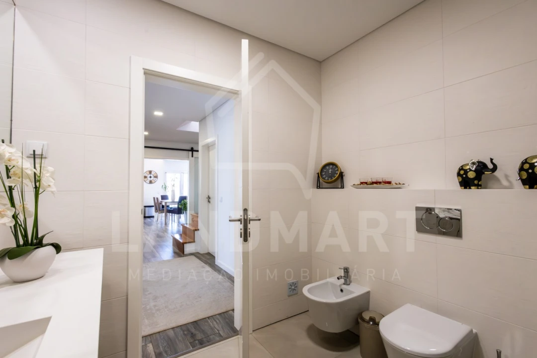 Apartamento T3 para Venda em Turquel Foto 40