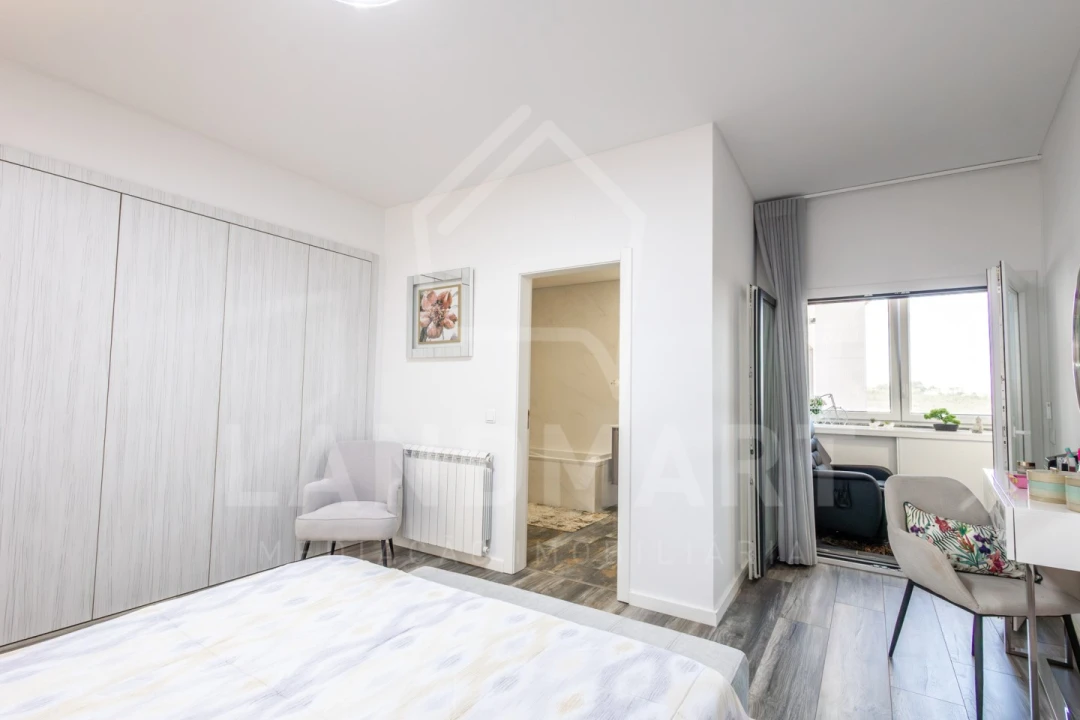 Apartamento T3 para Venda em Turquel Foto 43