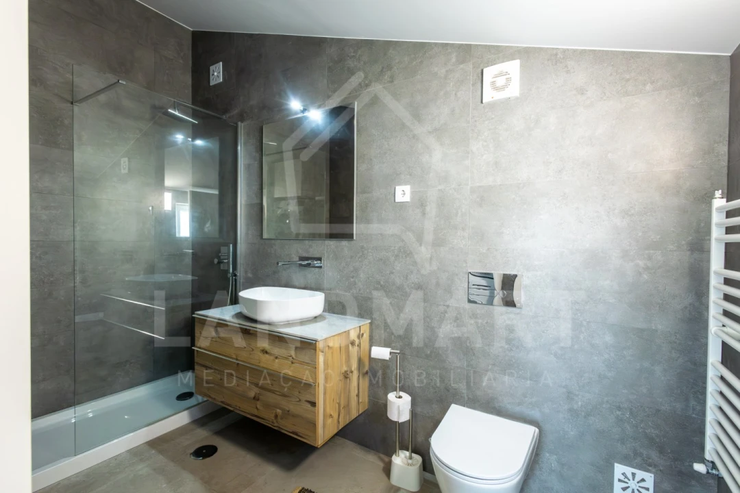Apartamento T3 para Venda em Turquel Foto 49