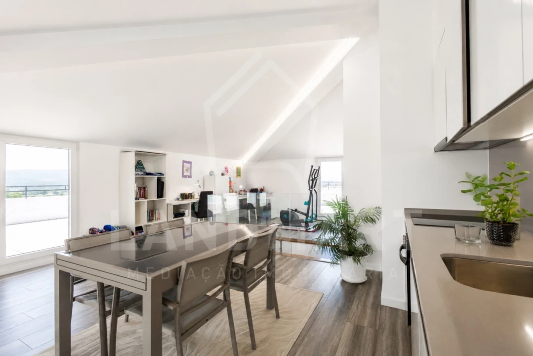 Apartamento T3 para Venda em Turquel Foto 52
