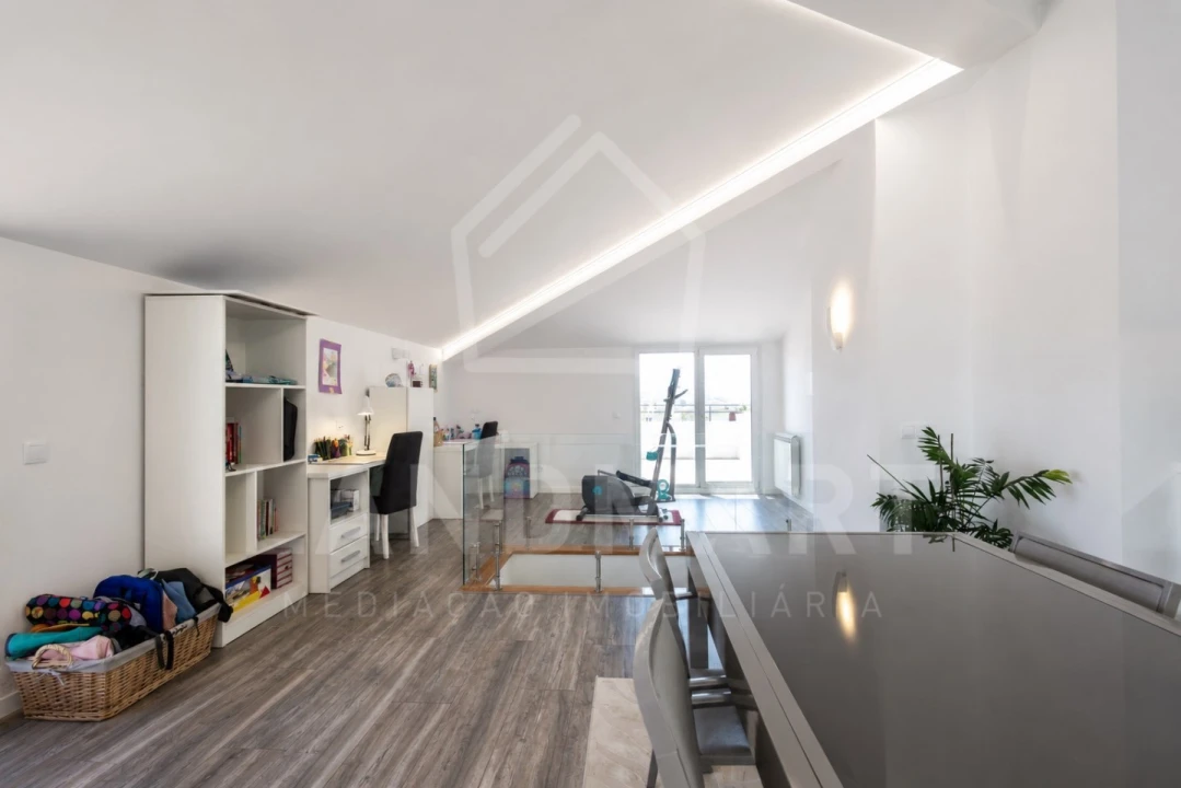 Apartamento T3 para Venda em Turquel Foto 54