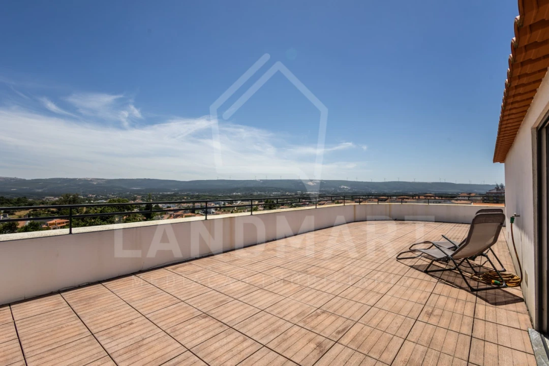Apartamento T3 para Venda em Turquel Foto 57