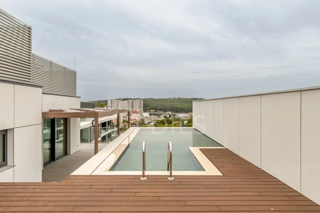 Apartamento T4 para Venda em Avenidas Novas Foto 1