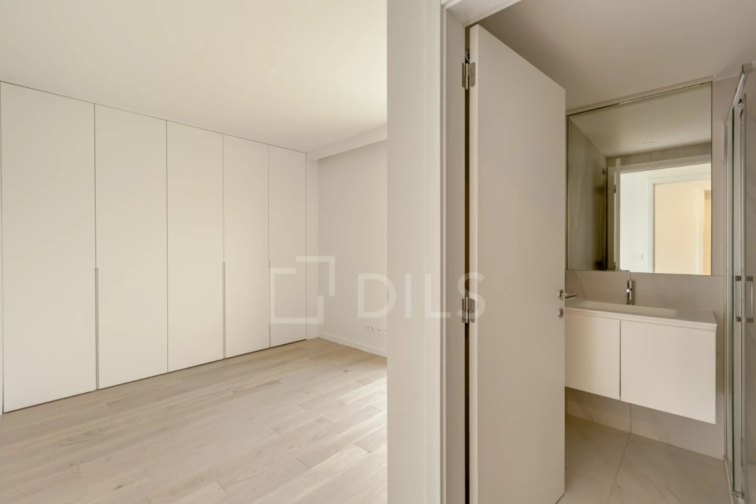 Apartamento T4 para Venda em Avenidas Novas Foto 14