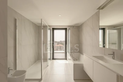 Apartamento T4 para Venda em Avenidas Novas