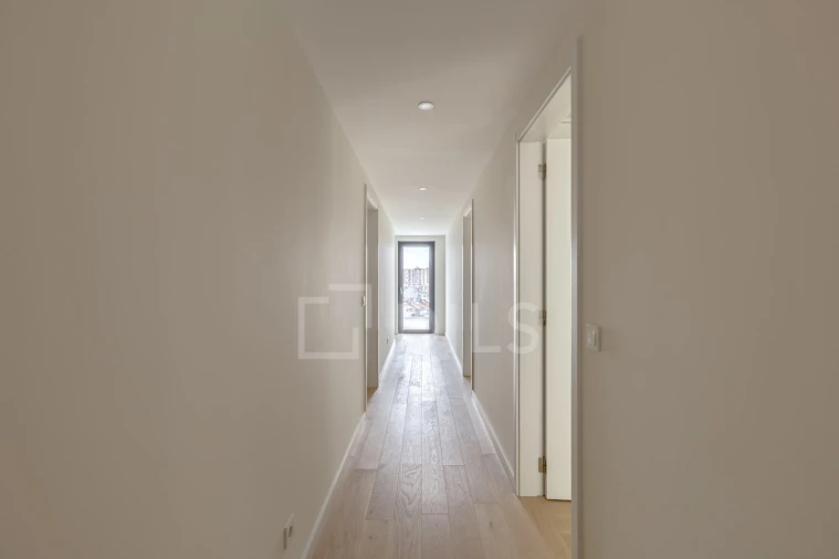 Apartamento T4 para Venda em Avenidas Novas Foto 27