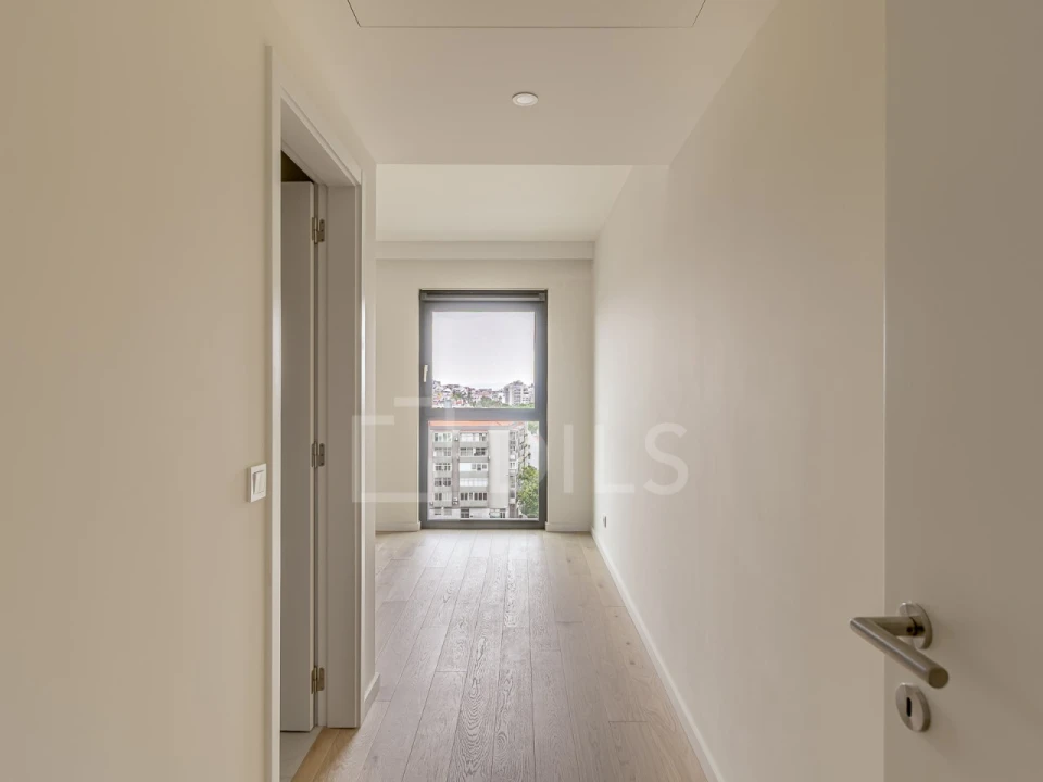 Apartamento T4 para Venda em Avenidas Novas Foto 22