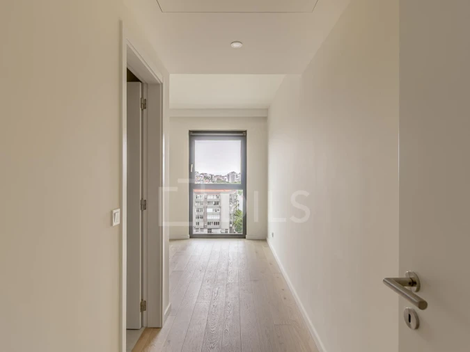 Apartamento T4 para Venda em Avenidas Novas Foto 22