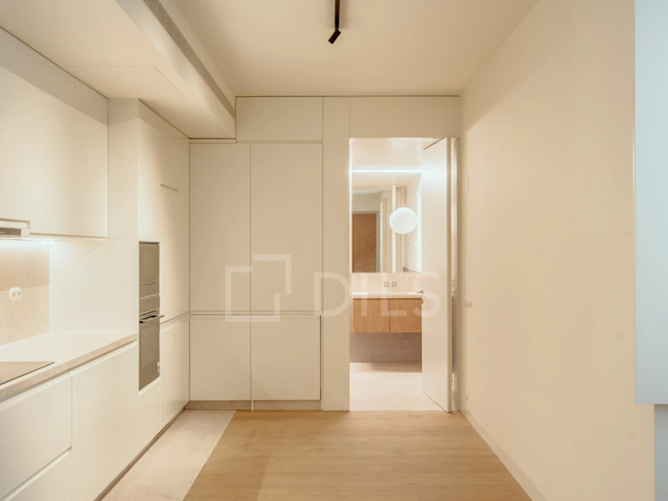 Apartamento T1 para Venda em Santa Maria Maior Foto 2