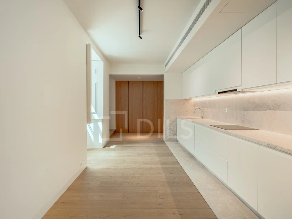 Apartamento T1 para Venda em Santa Maria Maior Foto 8