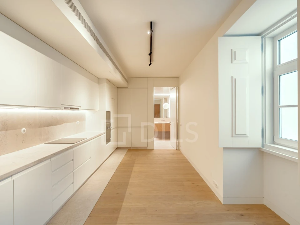 Apartamento T1 para Venda em Santa Maria Maior Foto 9