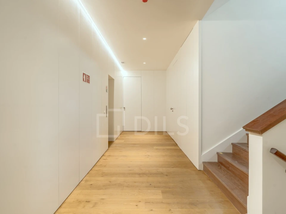 Apartamento T1 para Venda em Santa Maria Maior Foto 17