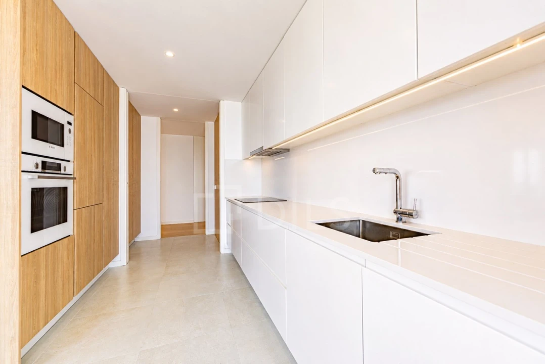 Apartamento T3 para Venda em Faro (Sé e São Pedro) Foto 7