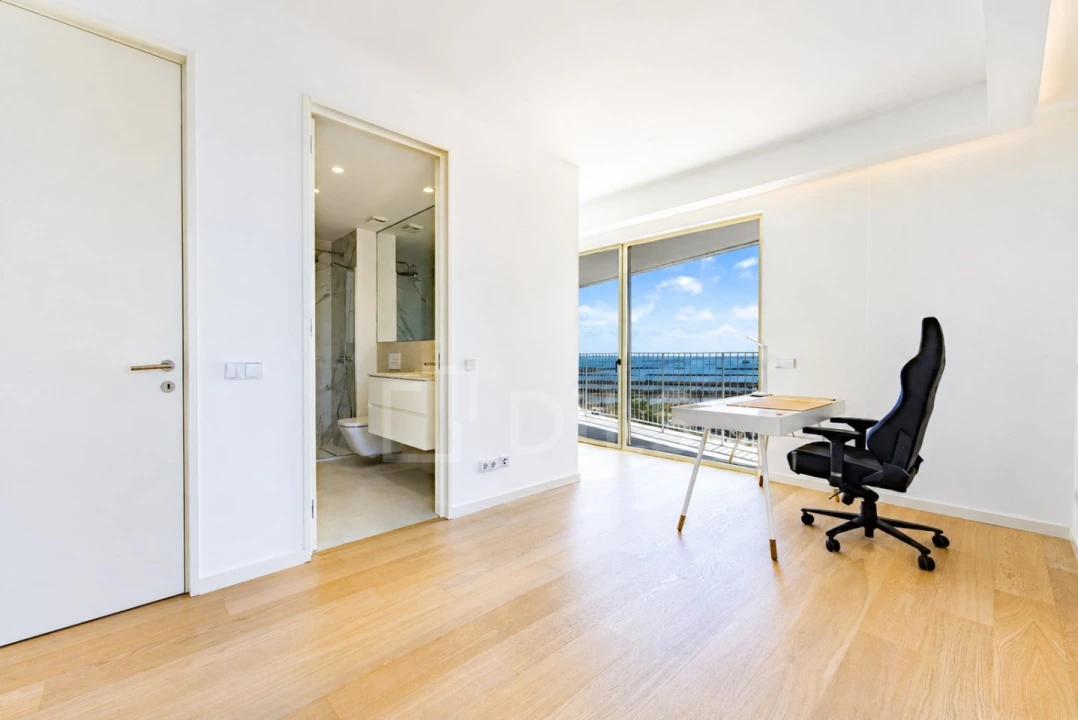 Apartamento T3 para Venda em Faro (Sé e São Pedro) Foto 17