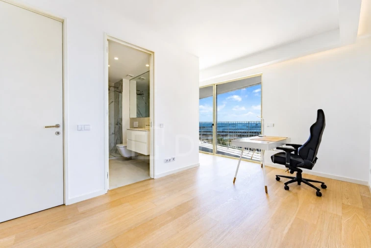 Apartamento T3 para Venda em Faro (Sé e São Pedro) Foto 17