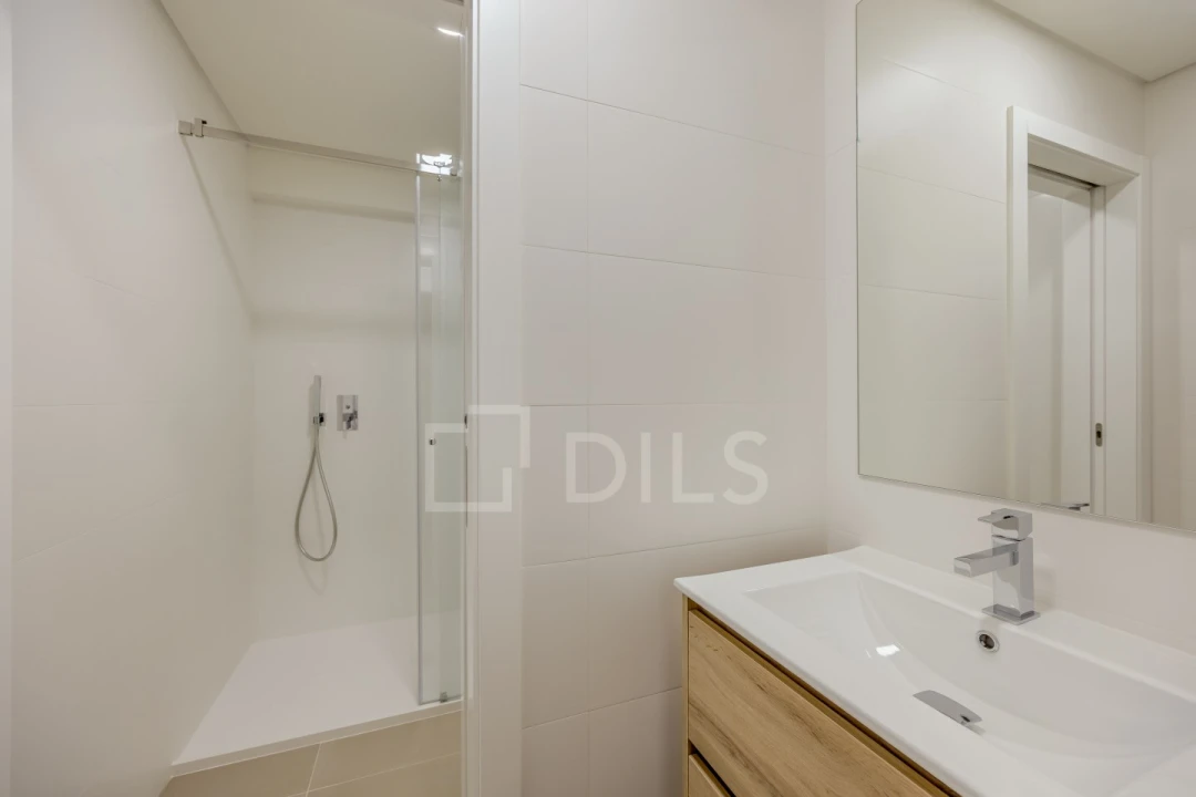 Moradia T3 para Venda em Carcavelos e Parede Foto 24
