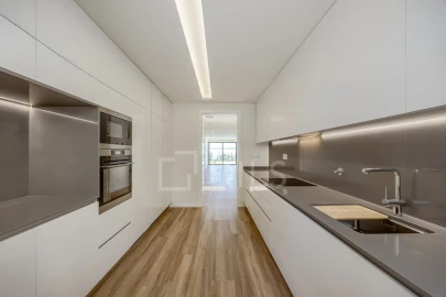 Moradia T3 para Venda em Carcavelos e Parede
