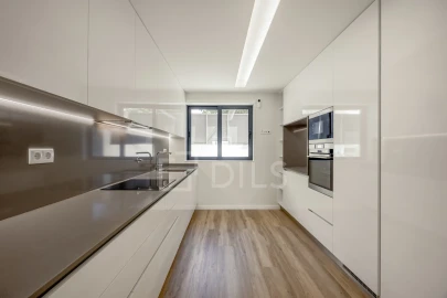 Moradia T3 para Venda em Carcavelos e Parede