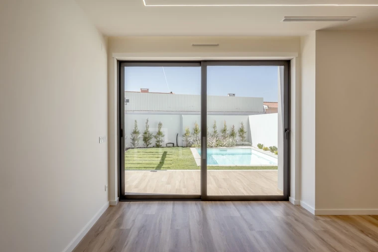 Moradia T3 para Venda em Carcavelos e Parede Foto 8