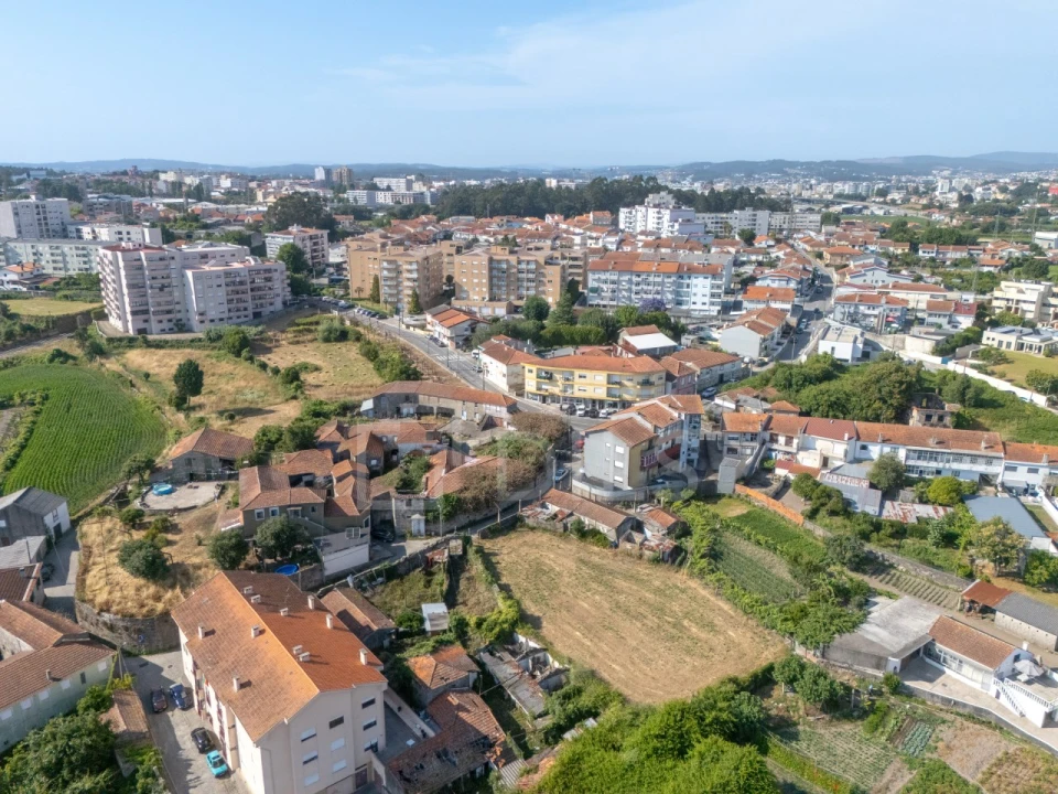 Terreno para Venda em Rio Tinto Foto 3