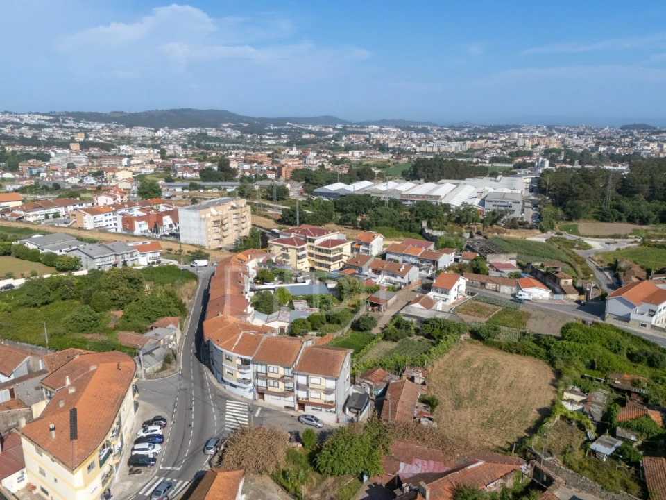 Terreno para Venda em Rio Tinto Foto 7