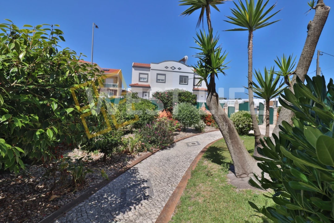 Moradia T5 para Venda em A dos Cunhados e Maceira Foto 34