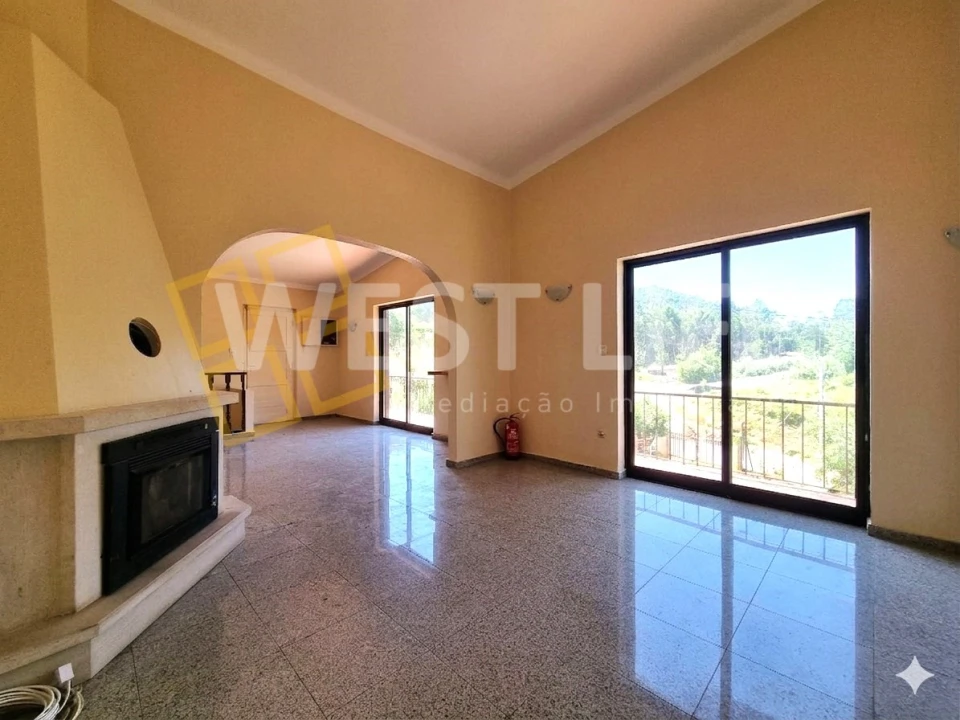Moradia T2 para Venda em Malveira e São Miguel de Alcainça Foto 1