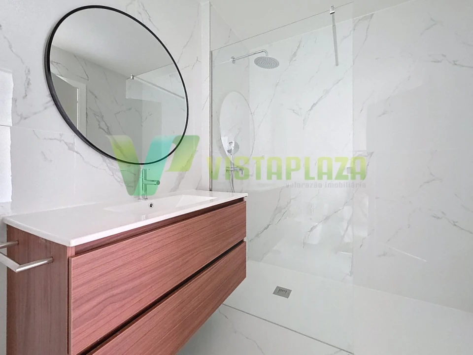 Apartamento T1 para Venda em Portimão Foto 4