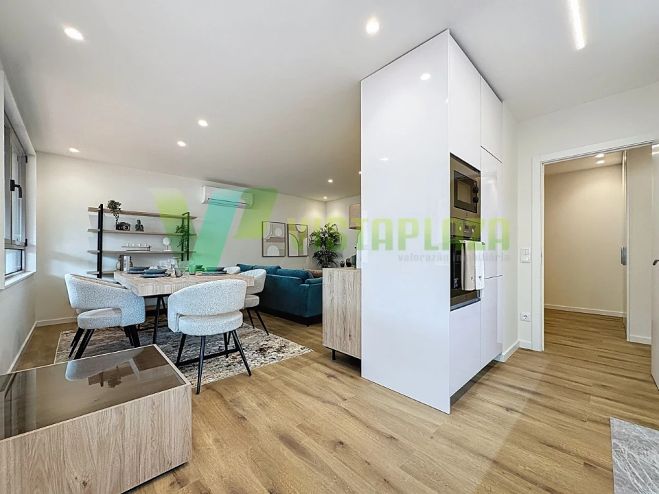 Apartamento T2 para Venda em Portimão Foto 1