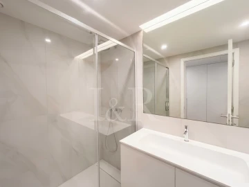 Apartamento T4 para Venda em Avenidas Novas