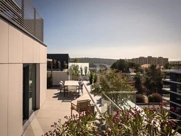 Apartamento T4 para Venda em Avenidas Novas
