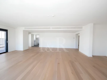 Apartamento T4 para Venda em Avenidas Novas