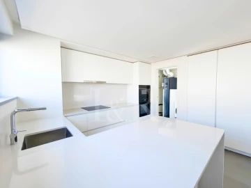 Apartamento T4 para Venda em Avenidas Novas