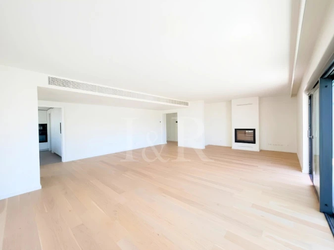 Apartamento T4 para Venda em Avenidas Novas Foto 9