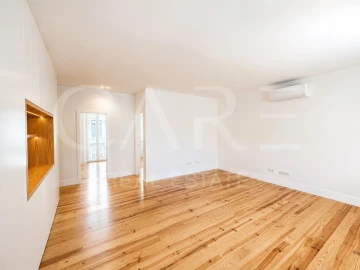 Apartamento T3 para Venda em São Vicente