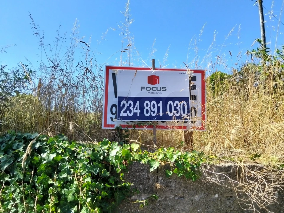 Terreno para Venda em Salreu Foto 5