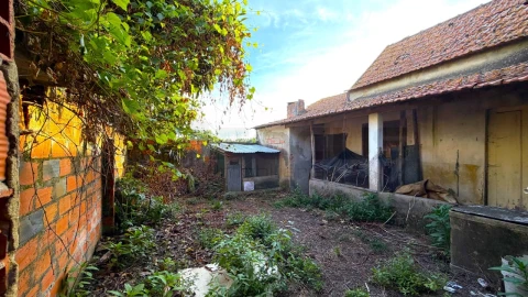 Moradia T4 para Venda em Oliveirinha