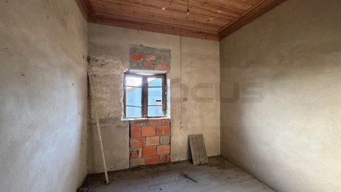 Moradia T4 para Venda em Oliveirinha
