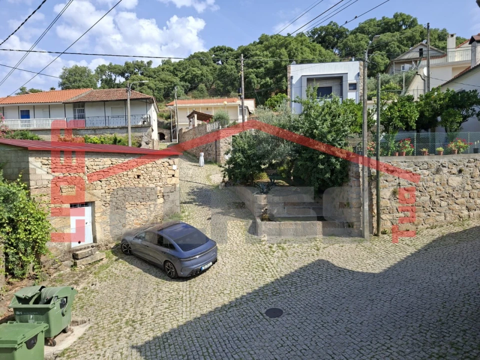 Moradia T3 para Venda em Candoso e Carvalho de Egas Foto 27