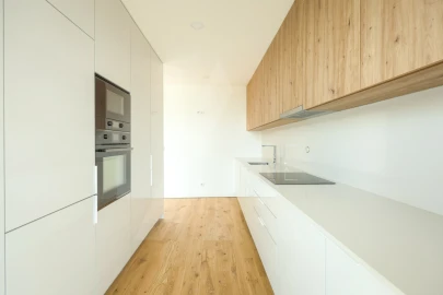 Apartamento T3 para Venda em Glória e Vera Cruz